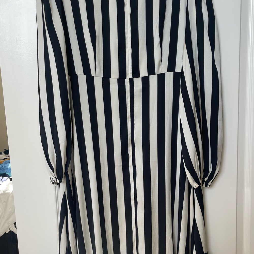 Making the Cut Black and White Striped Dress - Picture 4 of 7
